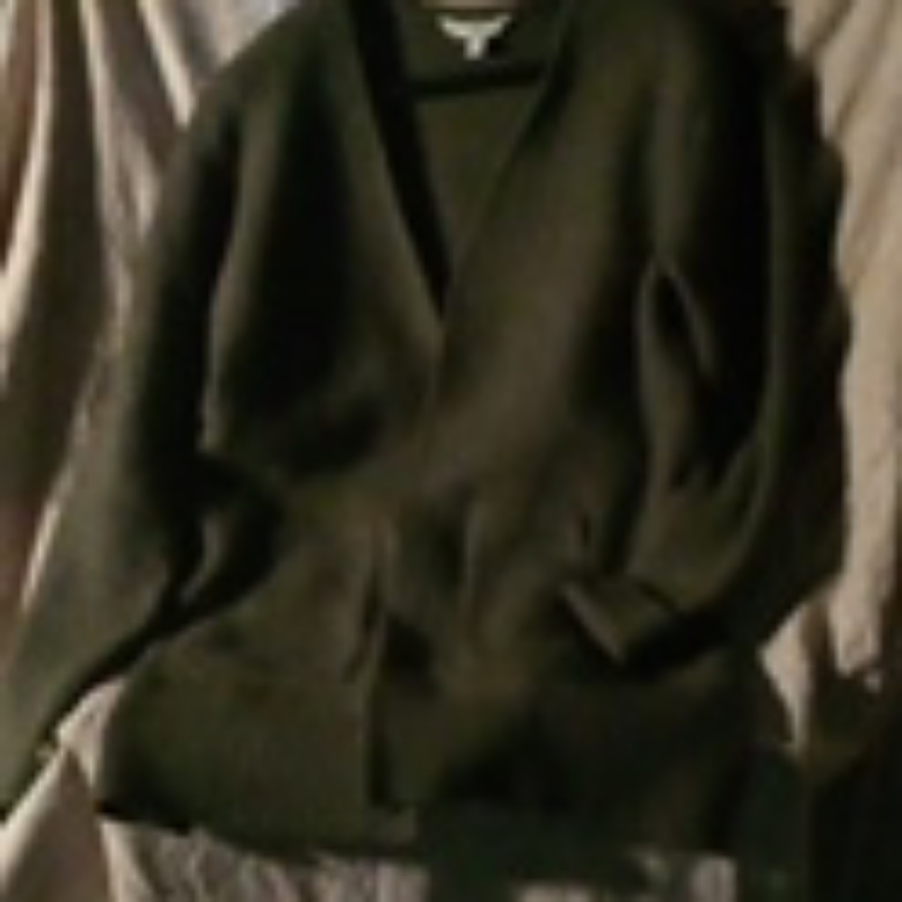 Knitt ed Olive cardigan